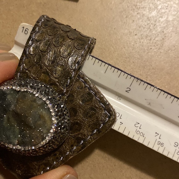 Roni Blanshay Skin/Leather Cuff - Picture 11 of 13